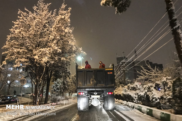 First winter snow blankets Tehran