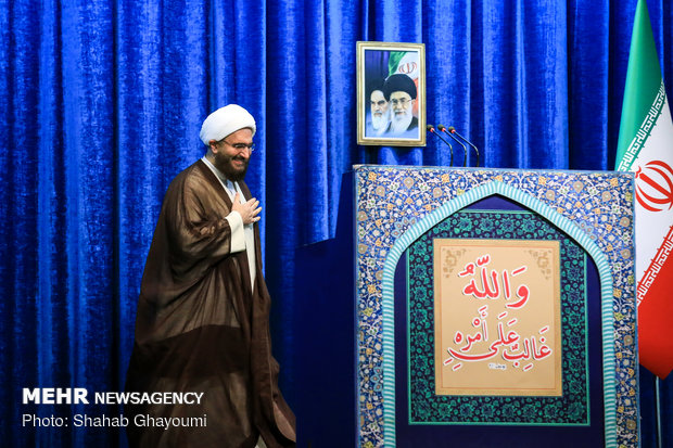 اولین نمازجمعه تهران به امامت حجّت‌الاسلام حاج‌علی‌اکبری