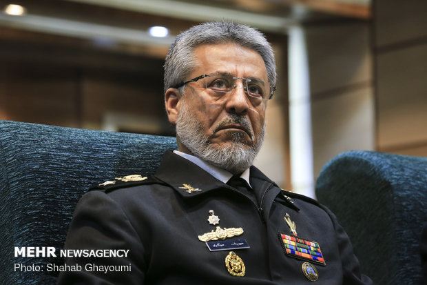 تسلیت دریادار سیاری در پی درگذشت سردار رستم قاسمی تسلیت دریادار سیاری در پی درگذشت سردار رستم قاسمی