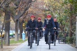Tehran Mayor calls on students to join ‘car-free Tuesdays’ campaign