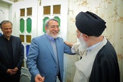 وزیر کشور با امام جمعه مشهد دیدار و گفتگو کرد