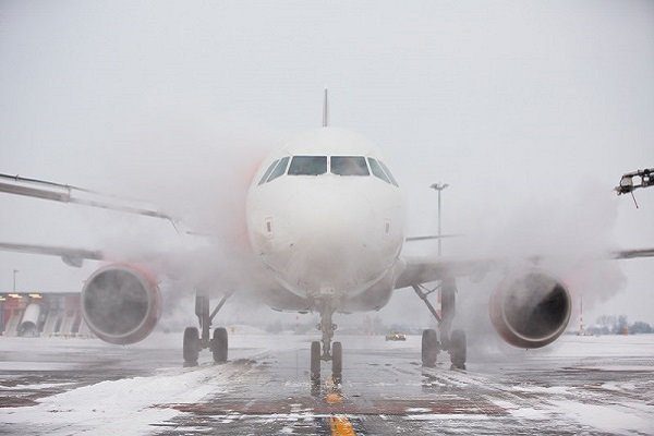 لغو همه پروازهای فرودگاه شهدای اراک به دلیل بارش برف
