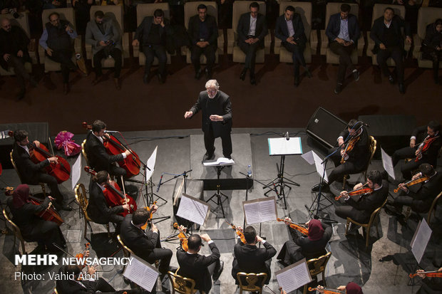 Iran’s natl. orchestra performs in Tabriz