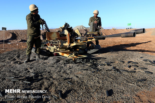 Final day of 8th edition of Fada'eeyan-e Harim-e Velayat air drills