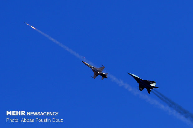 Final day of 8th edition of Fada'eeyan-e Harim-e Velayat air drills