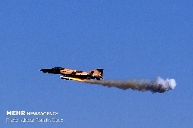 Final day of 8th edition of Fada'eeyan-e Harim-e Velayat air drills