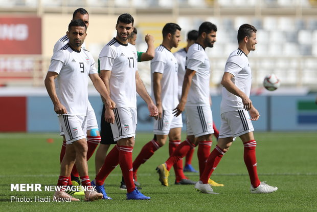 Iran’s last training session before facing Vietnam