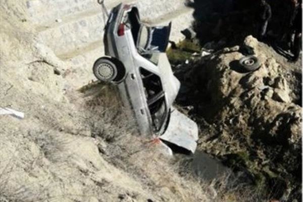 سقوط خودرو به داخل دره در علی آبادکتول/ ۴ نفر مصدوم شدند