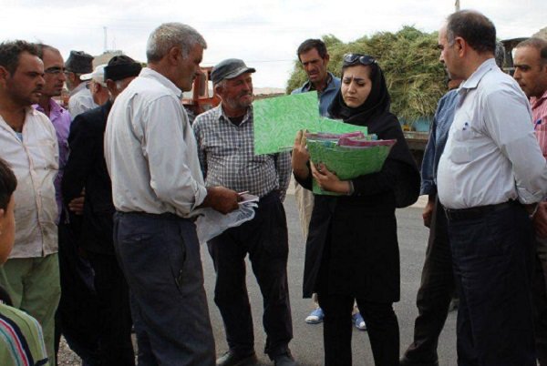 طرح پلاک گذاری ماشین آلات کشاورزی در مرند اجرا می شود