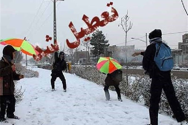 بارش سنگین برف برخی از مدارس استان اردبیل را تعطیل کرد