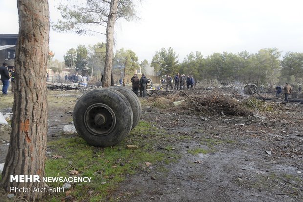 Fatal plane crash at Fath Airport in Karaj