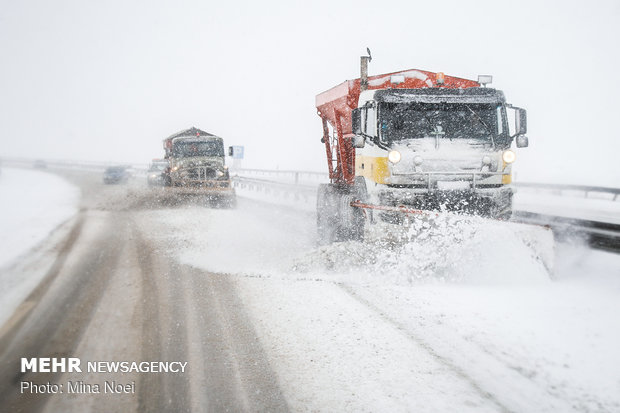 Plowing snow from roads of East Azerbaijan province