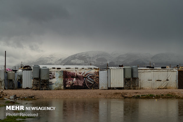 سیل در کمپ آوارگان سوری در لبنان‎