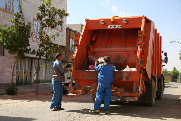 جمع آوری زباله های مهرگان ۲۲ میلیارد ریال برای شهرداری هزینه دارد