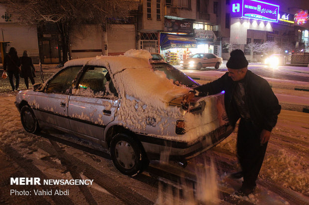 Tebriz'de kar yağışı