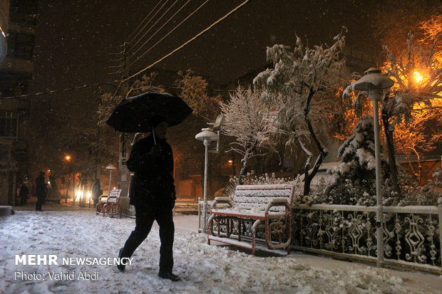 Tabriz lies under snow blanket