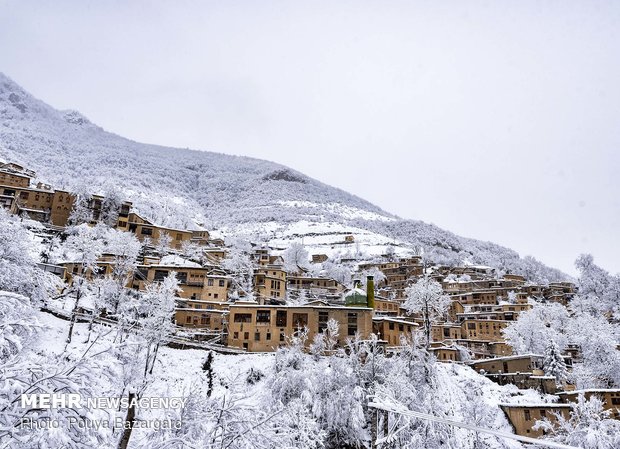 سفید پوش شدن روستای تاریخی ماسوله