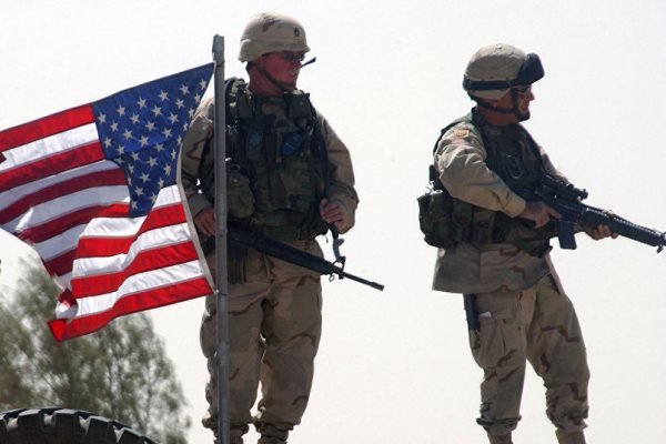 عراق میں امریکی فوجی  اڈے کے اطراف میں 17 راکٹوں سے حملہ
