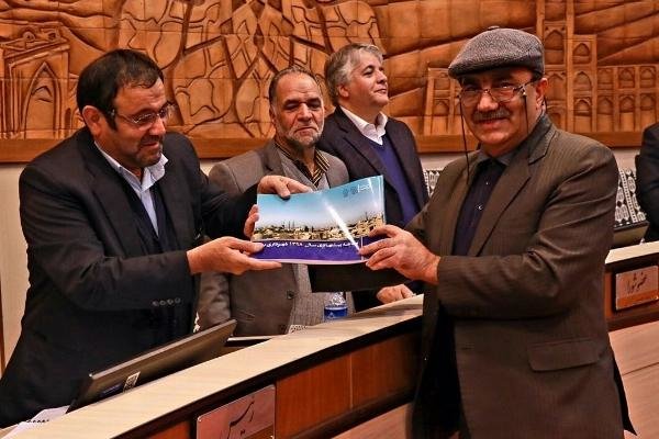 لایحه بودجه ۹۸ شهرداری یزد تقدیم شورا شد