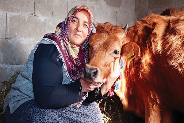 Düvesinin doğum gününü kutladı!