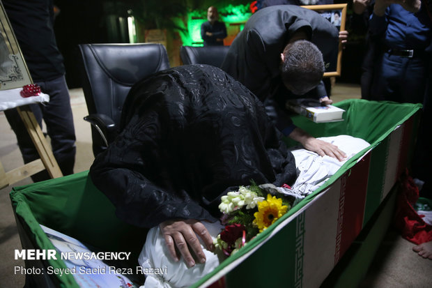 آغوشی که بعد از 30 سال گرم شد