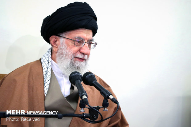 دیدار جمعی از مسئولان و محققان پژوهشکده علوم شناختی با رهبر انقلاب