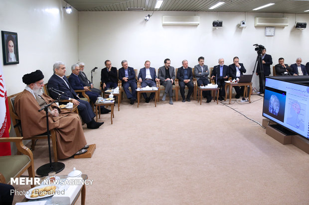 دیدار جمعی از مسئولان و محققان پژوهشکده علوم شناختی با رهبر انقلاب