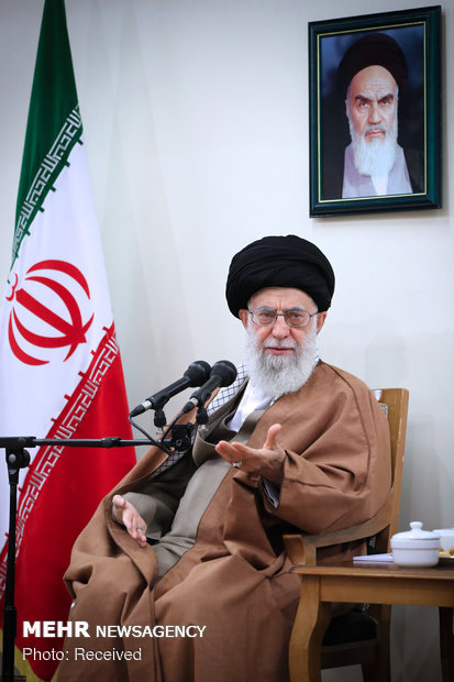دیدار جمعی از مسئولان و محققان پژوهشکده علوم شناختی با رهبر انقلاب