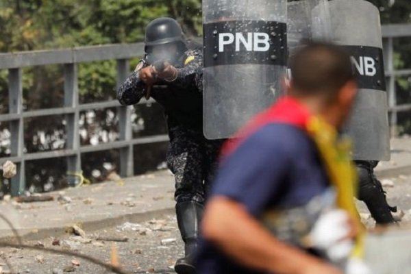 ۴ کشته در جریان اعتراضات مورد حمایت آمریکا در ونزوئلا