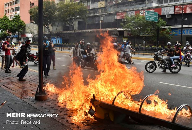 صف‌کشی خیابانی و خشونت‌آفرینی غرب علیه «مادورو»