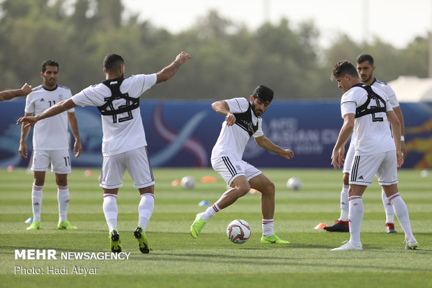 تمرین تیم ملی فوتبال در ابوظبی