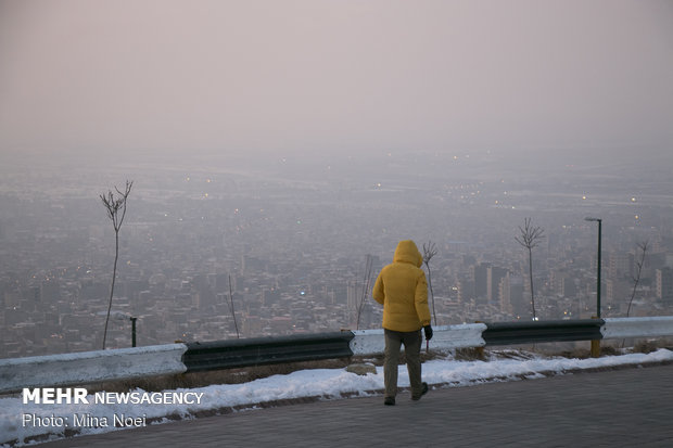 مدارس تمام مقاطع تحصیلی مشهد به دلیل آلودگی هوا تعطیل شد