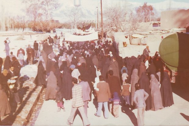 نمایشگاه «حماسه حضور» روزهای انقلاب در همدان را به تصویر می کشد