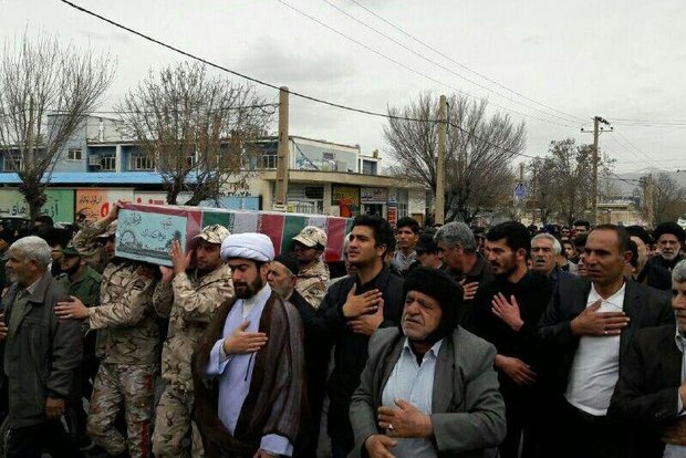 پیکر مطهر شهید «علی محمد ترک» در دورود تشییع شد