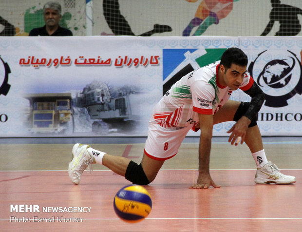 دیدار تیم های والیبال فولاد سیرجان ایرانیان و پیام مشهد