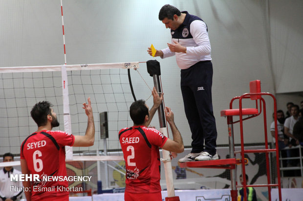 دیدار تیم های والیبال فولاد سیرجان ایرانیان و پیام مشهد