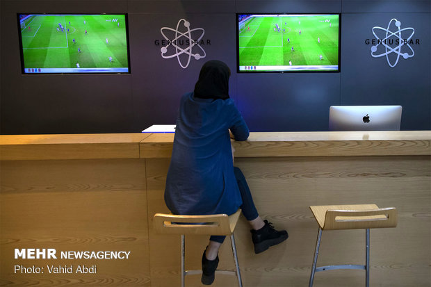 People of Tabriz watching Iran’s semifinal match vs. Japan