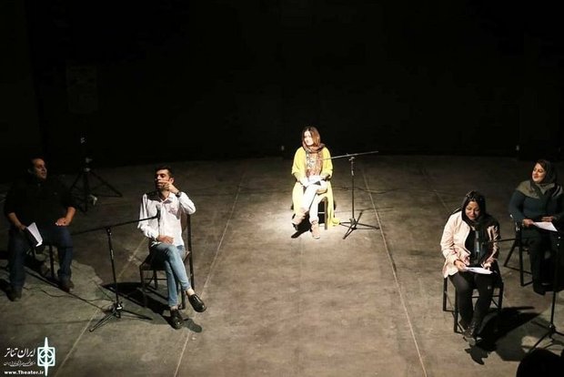 اولین اجرای رادیو تئاتر استان بوشهر در گناوه انجام شد