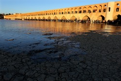 Water flows into dried-up Zayanderud