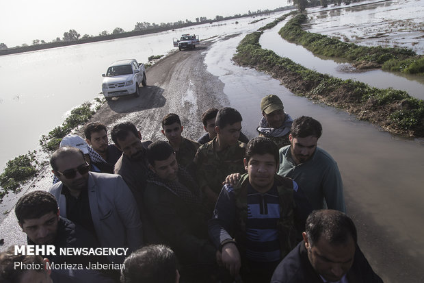Severe flood hits SW Iran