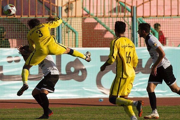 تیم فوتبال شاهین بوشهر به فینال جام شهدا راه یافت