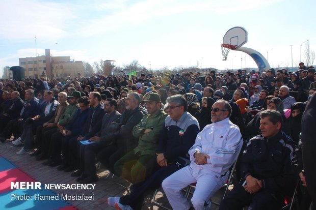 همایش پیاده‌روی خانوادگی در اردبیل