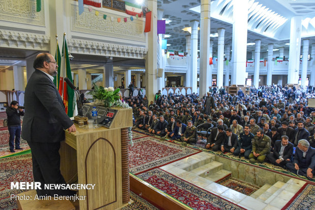 شیراز میں حضرت امام خمینی (رہ) کے ورود کی مناسبت سے تقریب منعقد