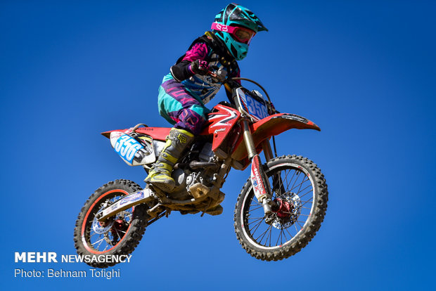 Nationwide motocross c’ship competition, special of female