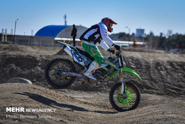 Nationwide motocross c’ship competition, special of female