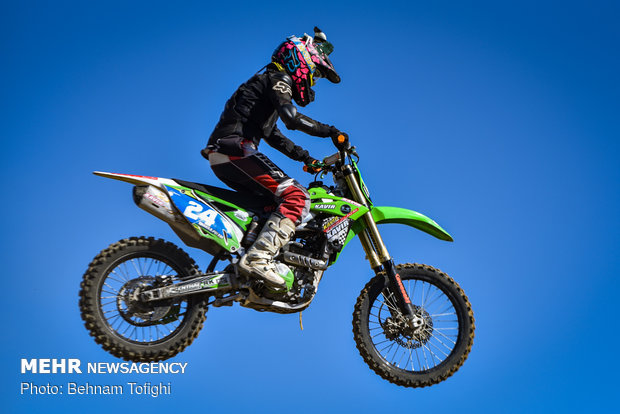 Nationwide motocross c’ship competition, special of female