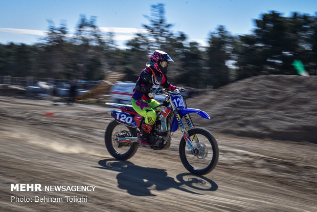 Nationwide motocross c’ship competition, special of female