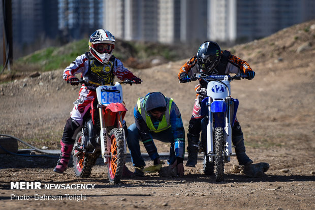 Nationwide motocross c’ship competition, special of female