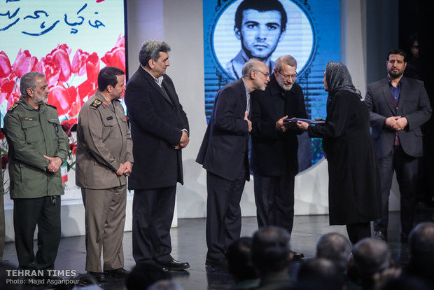 Exhibition on achievements of Islamic Republic opens in Tehran
