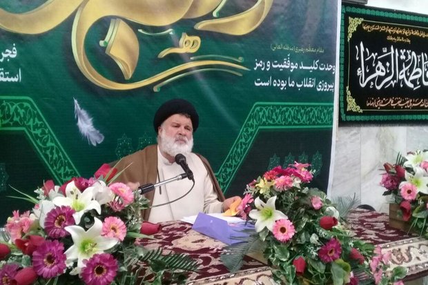 امام (ره) فرهنگ سازش‌ناپذیری مقابل دشمن را بین مردم نهادینه کرد